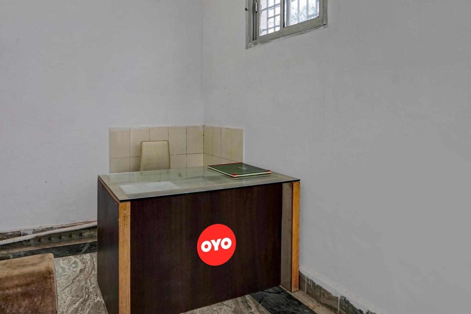 Hotel O Rest & Zone Hotel Большая Нойда Экстерьер фото